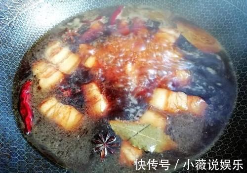 糖色|做红烧肉,牢记“1冷1热”的窍门,软糯不柴,入口即化,太香了