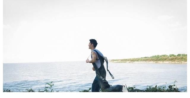 低谷期|肖战无缘福布斯，粉丝点破两个原因，低谷期的后劲依旧没过去