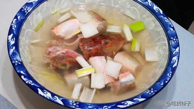鱼肉|秋天,有钱没钱,多吃这鱼,刺少肉多还便宜,炖汤喝营养高又鲜美