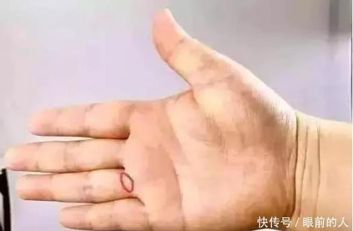  手上|捏手指能预防疾病手上的小穴位，每天捏5分钟，预防三高最有效