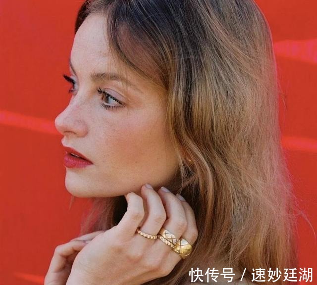 贝壳帽|大肠发圈、鲨鱼夹又过时了?这4款神仙好物才是真洋气