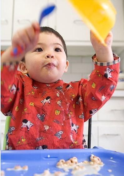 妈妈|母子吃早餐时,服务员说了一句:这妈妈老了就等着被送养老院吧