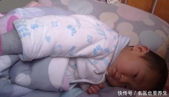 孩子|积食越拖脾越虚,劝告家长积食的3个信号要重视,伤脾不发育!