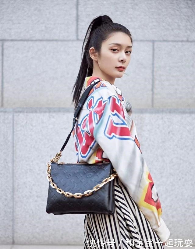 路易威 女生穿搭可以学傅菁look，可盐可甜！