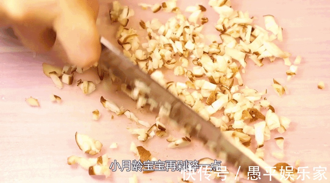 宝宝|宝宝多吃牛肉好处多,教你一招,不腥不柴,软糯好消化,辅食首选