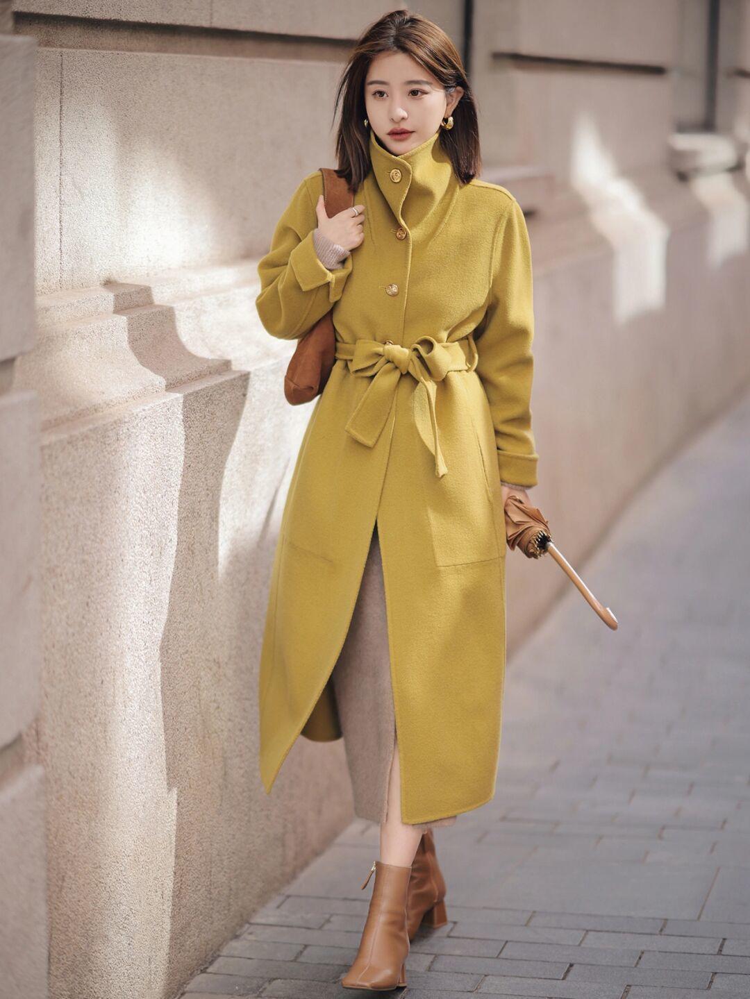 浪漫风|真正洋气的女人,冬天都爱穿这几款“大衣”,简约利落又百搭