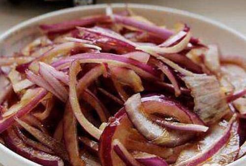 紫洋葱泡醋起什么作用 紫洋葱泡醋的功效与作用