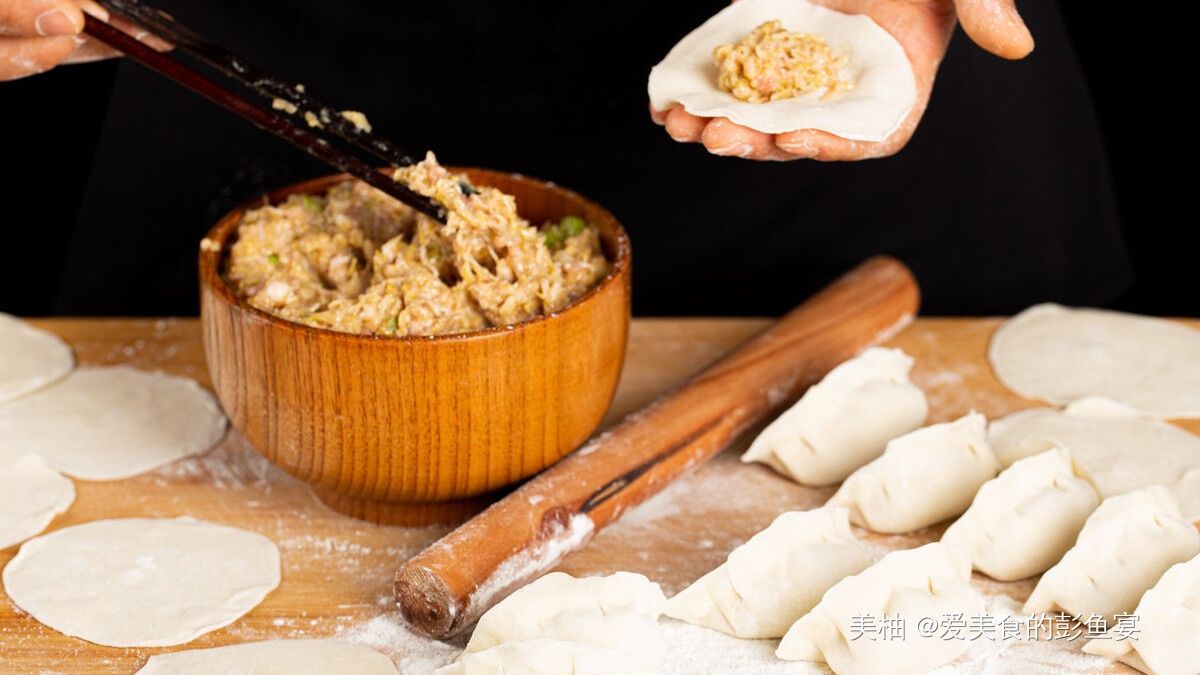 调饺子馅时，牢记5个诀窍，饺子贼香贼香的，立刻好吃10倍