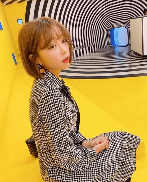 把裤子脱了 ！早春巨撩的18条裙子，美到犯规 ！