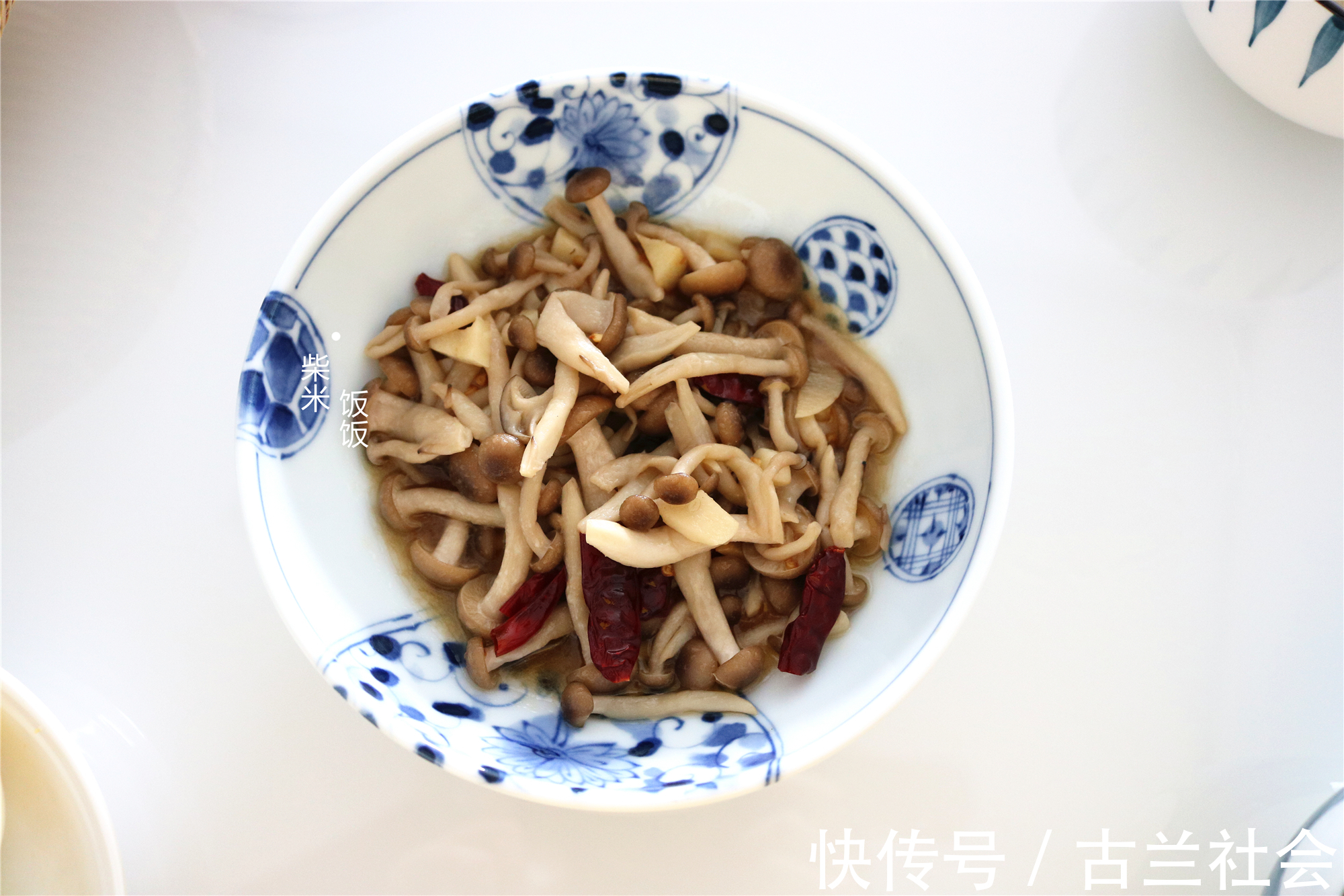 一家三口的早餐，自己在家做，营养又健康，每天吃光不浪费