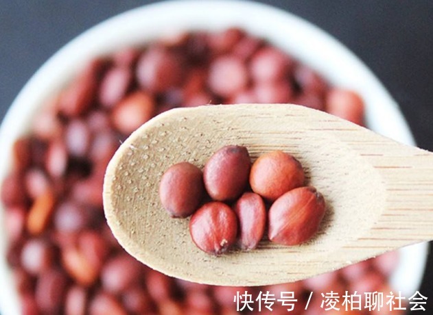 虚汗|失眠的“秘方”早被公开,喝白开水时加一点,一觉睡到大天亮