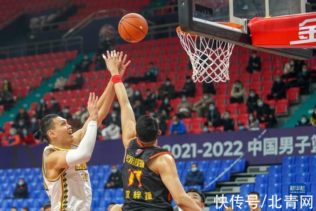 許鐘豪|CBA第二階段：深圳馬可波羅勝浙江廣廈控股