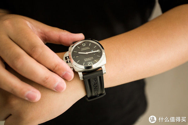 沛纳海|爆冷入手沛纳海LUMINOR，大表盘硬汉款一见钟情！附万国飞行员对比