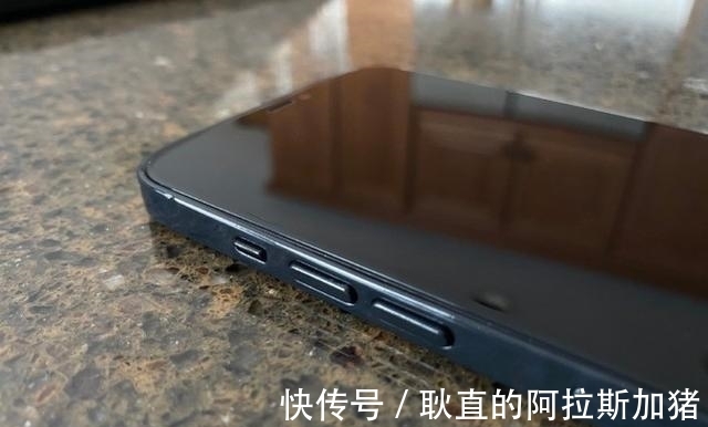 iphone13|iPhone13真机被曝，最低6299元有戏，性能打破“天花板”