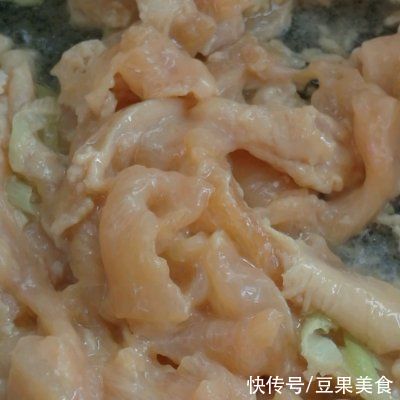 「平淡无奇」西兰花炒鸡胸肉超美味没吃过太可惜了