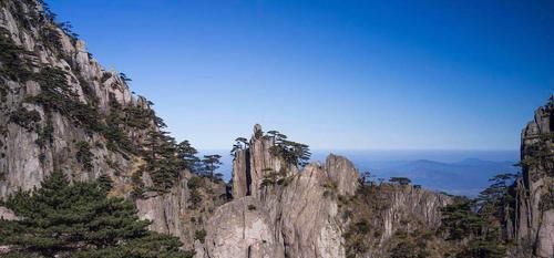 漫游|是天下第一奇山，却因迎客松闻名世界还集八亿年地质奇观于一体