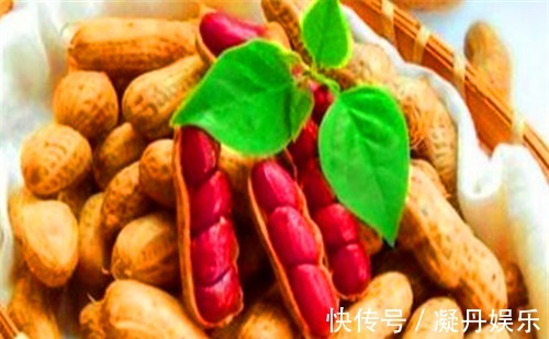 香梨|人到中年想长寿,不妨多吃4种食物,促进血液循环,增强抵抗力