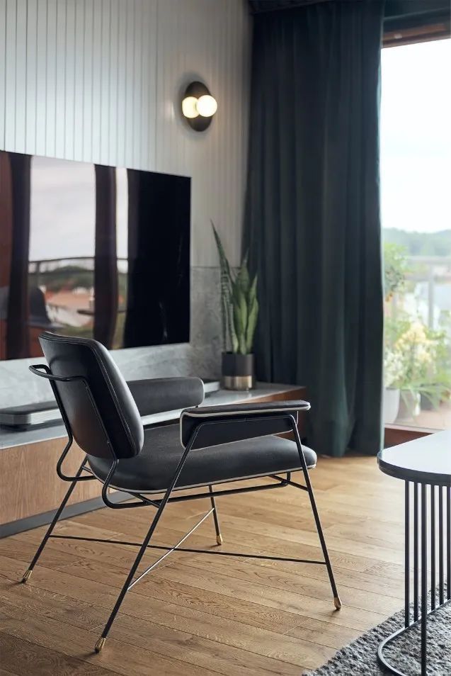 布置|100㎡现代轻奢,极简深色的质感,细节精致的设计,华丽档次