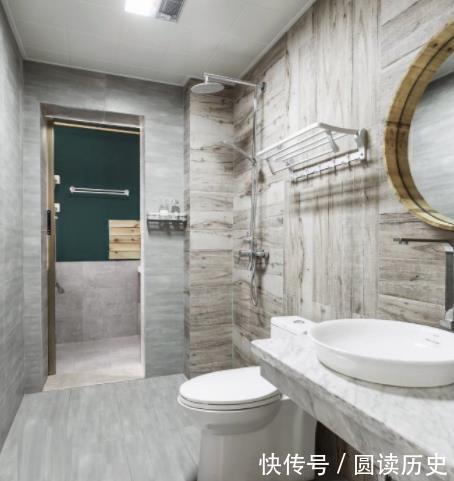 脚麻|不管你有多穷,咬牙也要给卫生间装上这些玩意儿,结实耐用还不贵