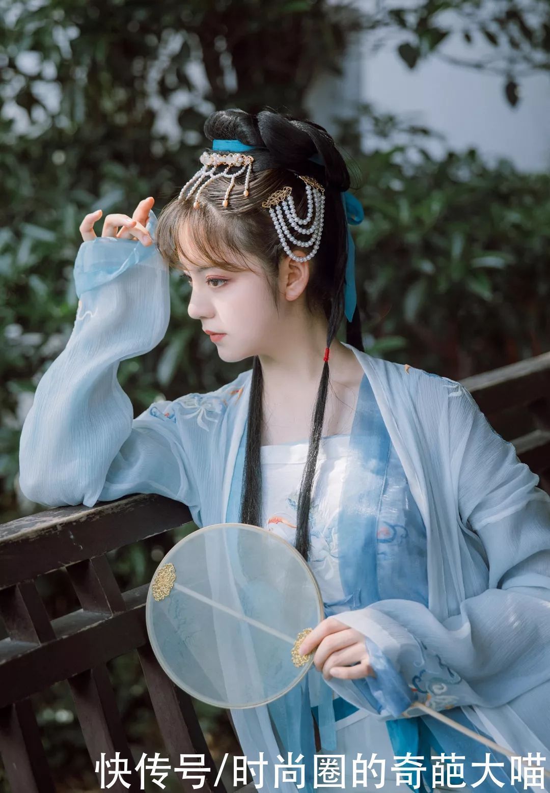 对襟衫&难得一遇的宝藏女孩！一人演绎出了四大美女，火遍国内走出世界