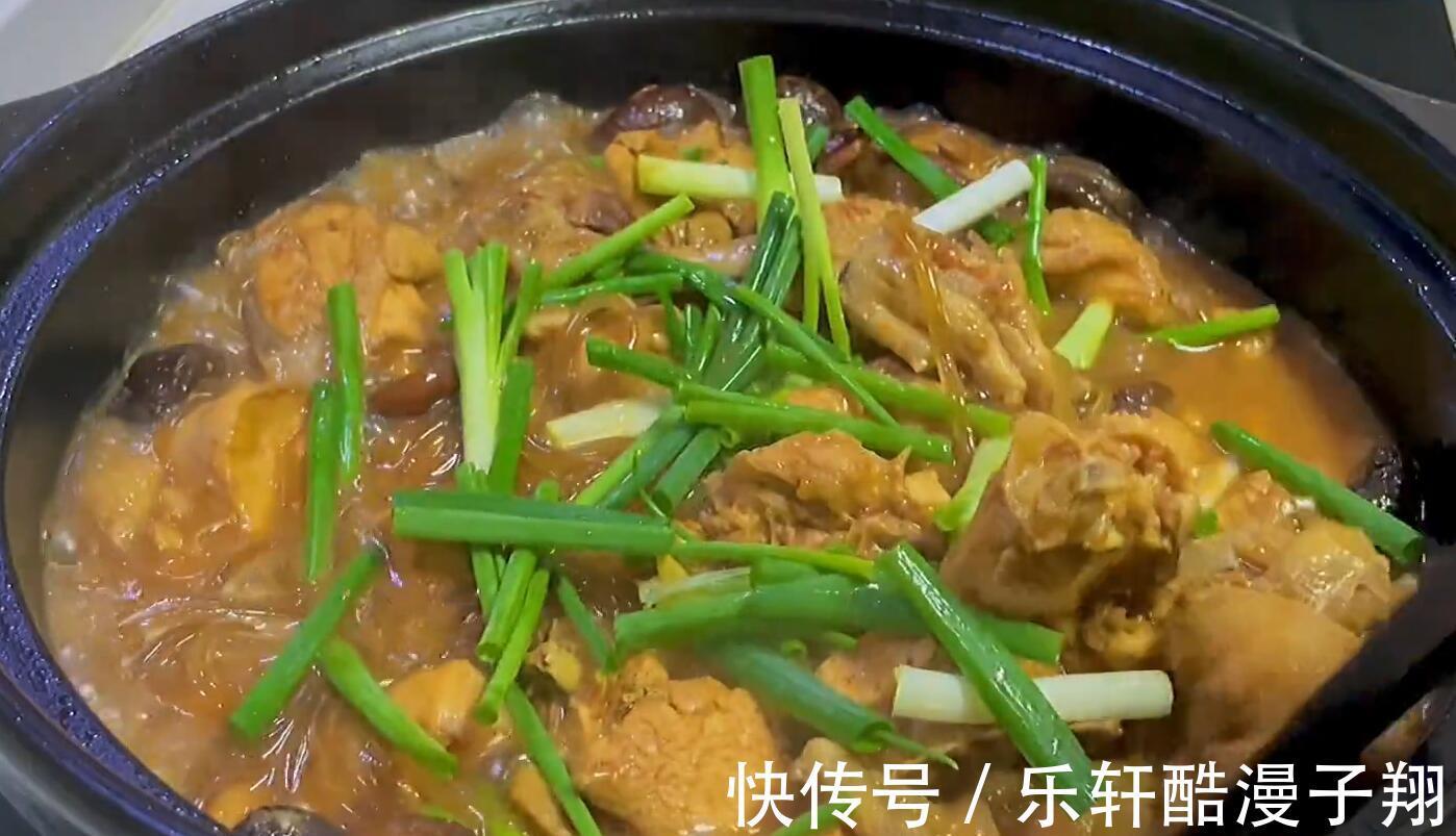 香菇|炖鸡到底要不要焯水 很多人都做错了,难怪又腥又柴,原来有诀窍