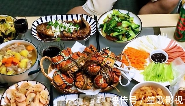 菜单|国庆家宴菜单,12道菜不精致但合胃口,好吃又实惠,网友:求蹭吃