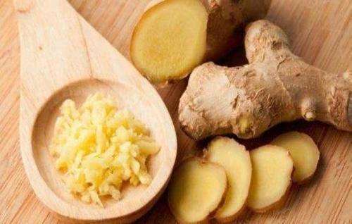 湿气|生姜和它泡一泡,睡前一杯,湿气没了,睡眠很好,皱纹色斑不找你