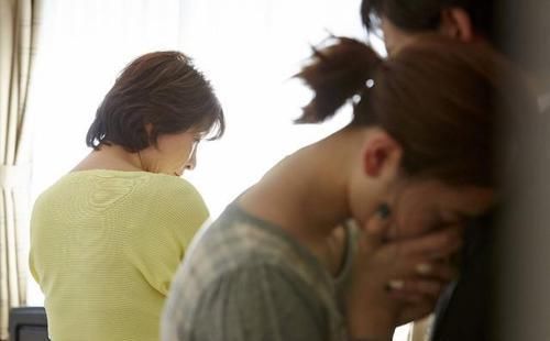 月嫂|生完娃第三天,全家发生“世纪大战”:坐月子是产后的第一个难题