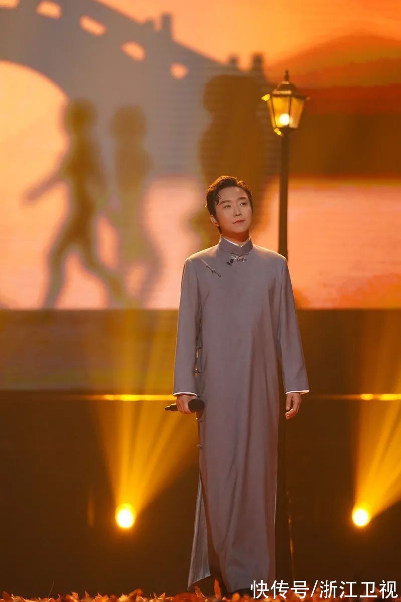 用音乐“穿越”时空，《闪光的乐队》磨合、重组碰撞出全新火花 蓝天下