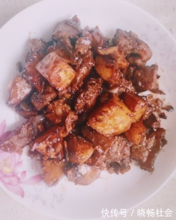 q弹|这肉含有18种氨基酸,再贵也要吃,含钙量比猪肉高一倍,孩子爱吃