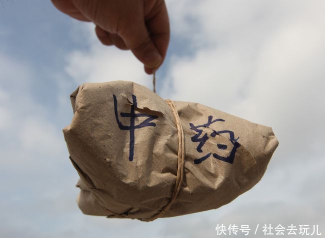 体内|叶天士留下的4味草药,睡前喝一口,可以打通体内阳气