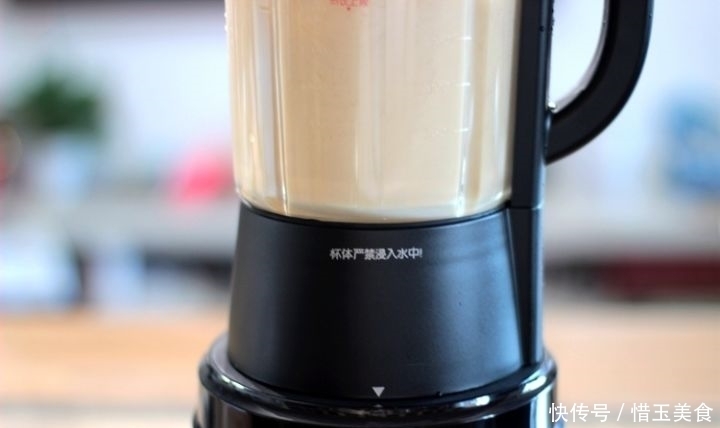 健康|自制健康饮料,最适合九、十月喝,糖都省了,润燥效果特别好!