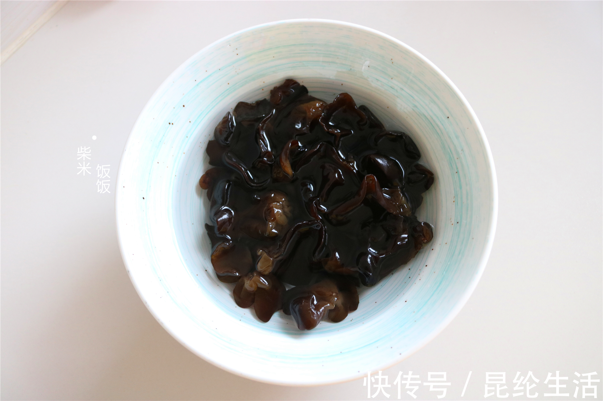 鲜香|木耳和它是绝配,不用炒,拌一拌鲜香开胃,现在吃正合适