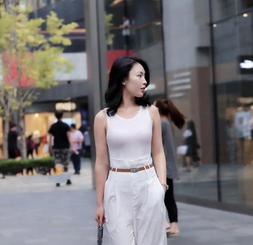 高跟鞋 “阔腿裤”并未过时,换一种穿搭风格,成为“小粗腿”的克星!