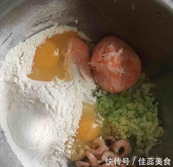 萝卜丝|夏季别嫌它“贵”，咬一口都是钙，孩子常吃长高个，身体更棒！