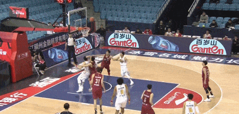 隔扣|回防遭浙江大外隔扣 沈梓捷僅出手7次砍10+7