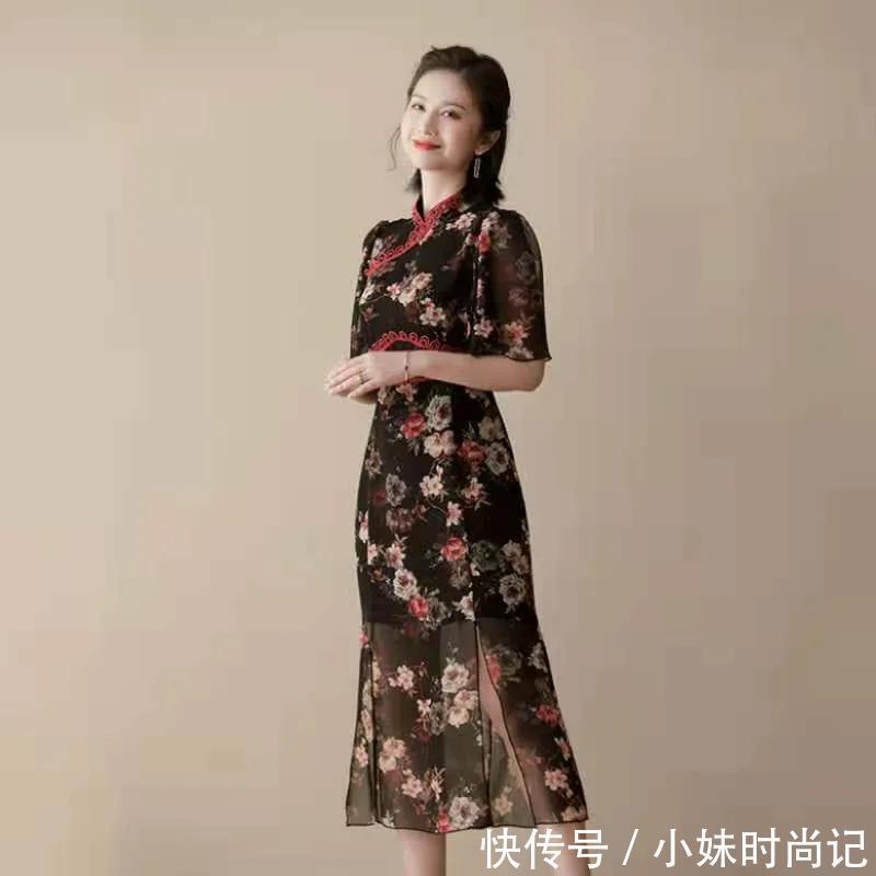 减龄|女人过了30要多试试这样穿旗袍,既得体不失大雅,减龄还有女人味