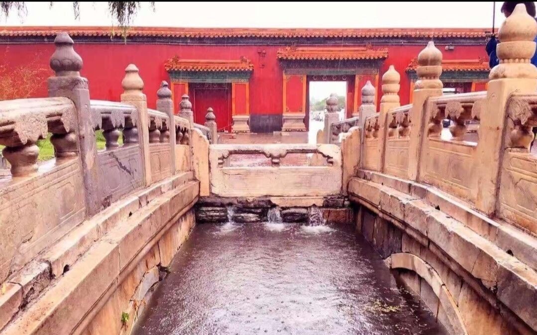 网友|为何很多现代大城市的排水系统,都不如几百年前古代人修建的故宫好?
