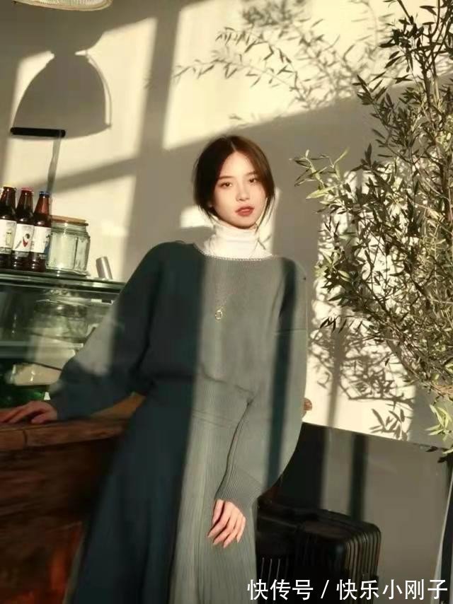 打底 秋冬穿毛衣太美了,多种搭配方式,保暖又有气质!