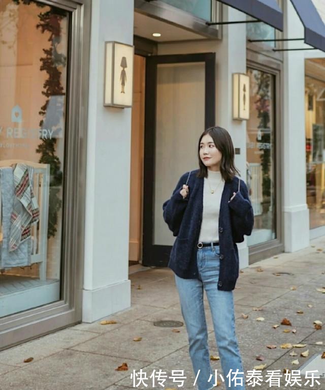 秋冬|今年秋冬的最百搭奖,我颁给“毛衣+直筒裤”,不分年龄谁穿谁美