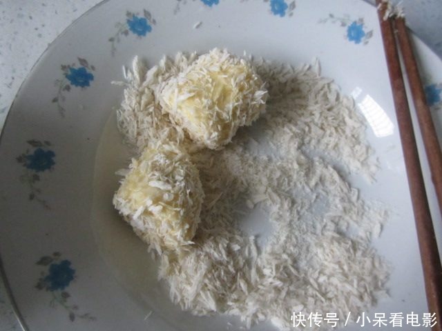 黄金|香蕉不再当水果，加一个鸡蛋一把面，锅里炸一炸，黄金酥脆又柔软