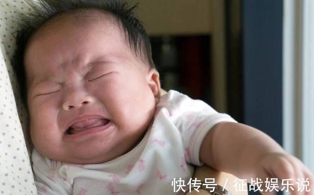 宝宝|为什么新生儿总是半夜哭闹不睡觉?未必是饿了,宝妈要分清了