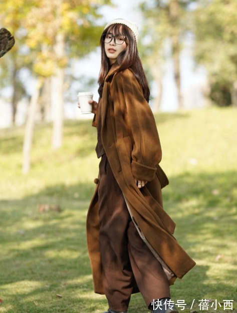 大地色|又到了穿“大衣”的季节,来瞧瞧今年流行的“大地色”,优雅极了