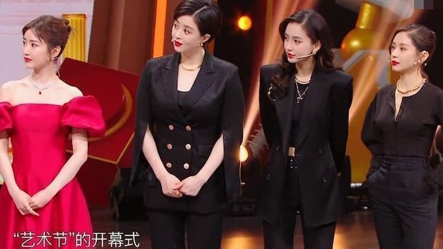 腾哥|《王牌对王牌》沈腾摔倒，嘉宾的反应很真实，贾玲的反应很担心