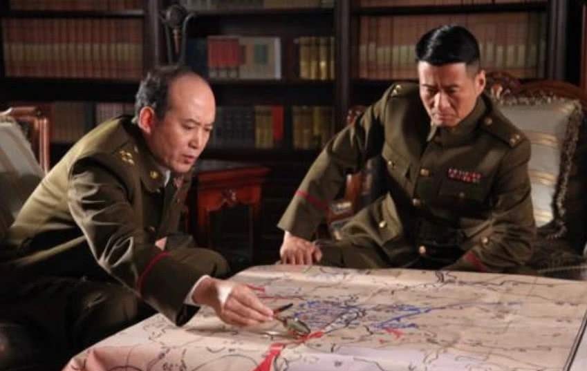 逃跑|国军兵团司令起义成开国上将,副司令带一个军逃跑,被俘后坐牢25年