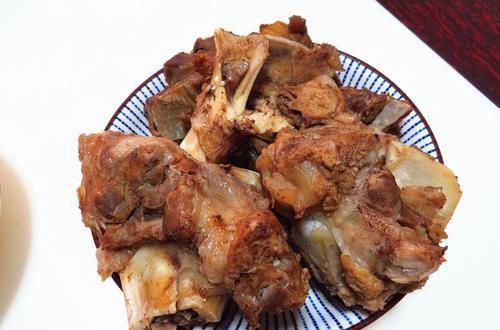 一家三口吃饭,我准备了两菜一汤,老公说比吃大餐还要舒服!