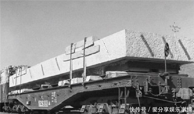 人民纪念碑本来重300吨,运到北京只剩了60吨,那剩下的240吨呢?