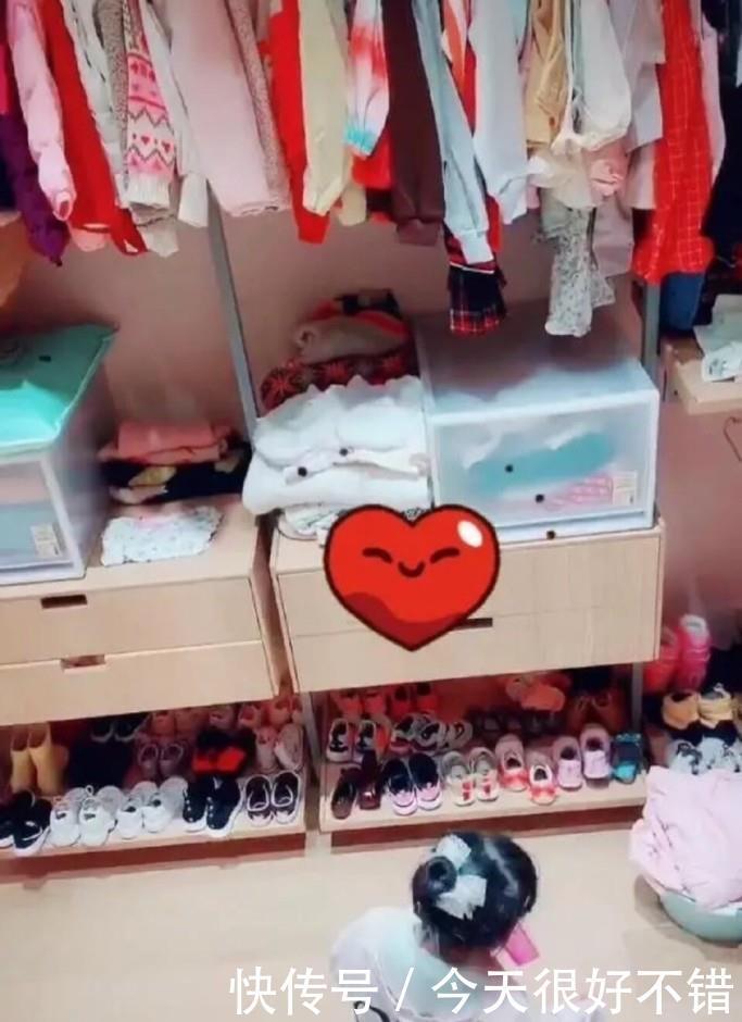 陈赫带女儿高调炫富,豪掷近万元买一个手办,豪宅一面墙抵一套房