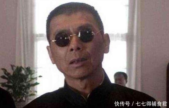 找到|杜月笙晚年落魄,找到此人借钱,此人开出支票:需要多少自己填