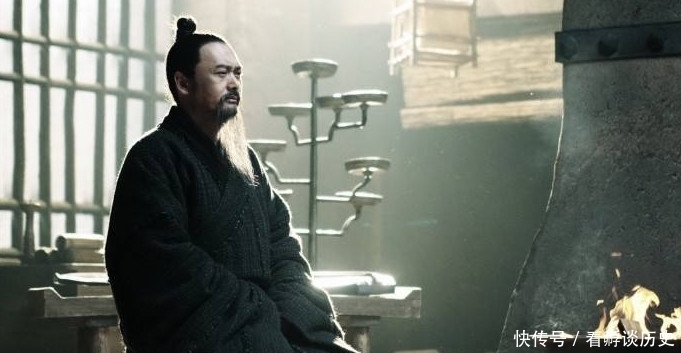 人到中年高不成低不就,不想求人怎么办?马未都:你脸皮得厚